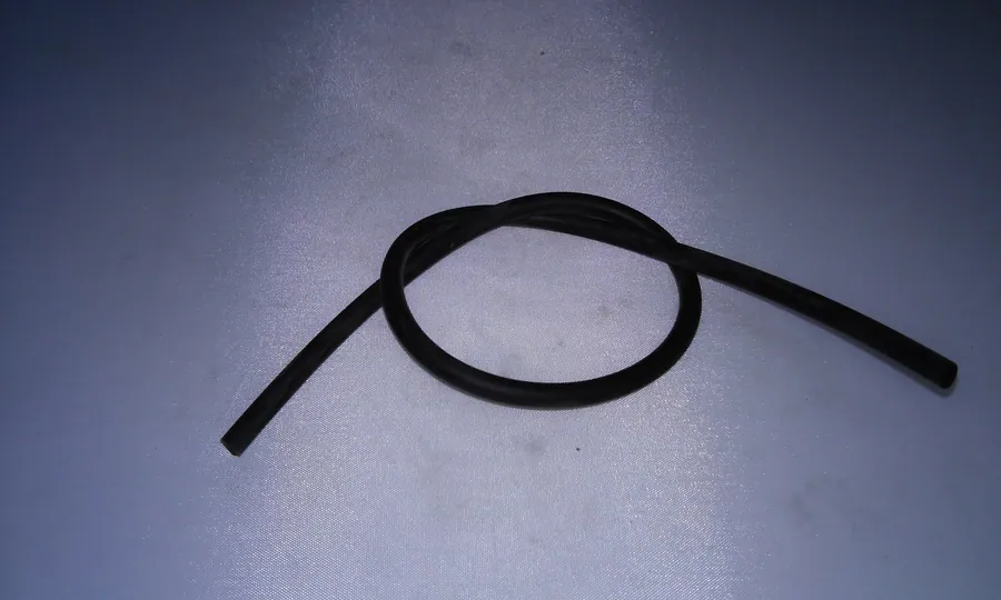 Tube EPDM ID2-OD4 310MM